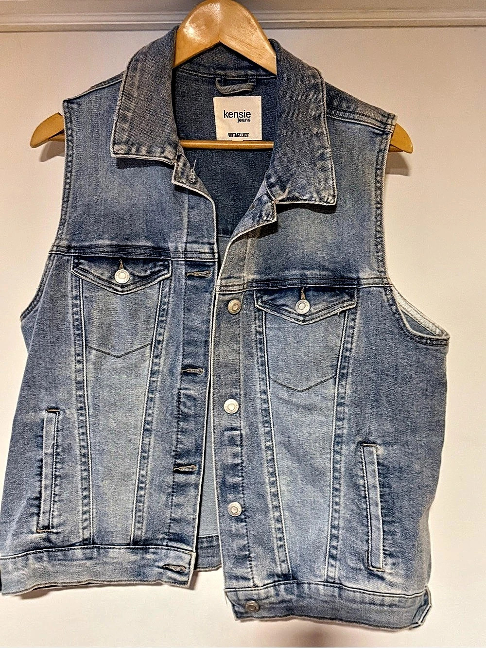 kensie Vintage Deluxe Denim Vest in Blue Size Medium Like New